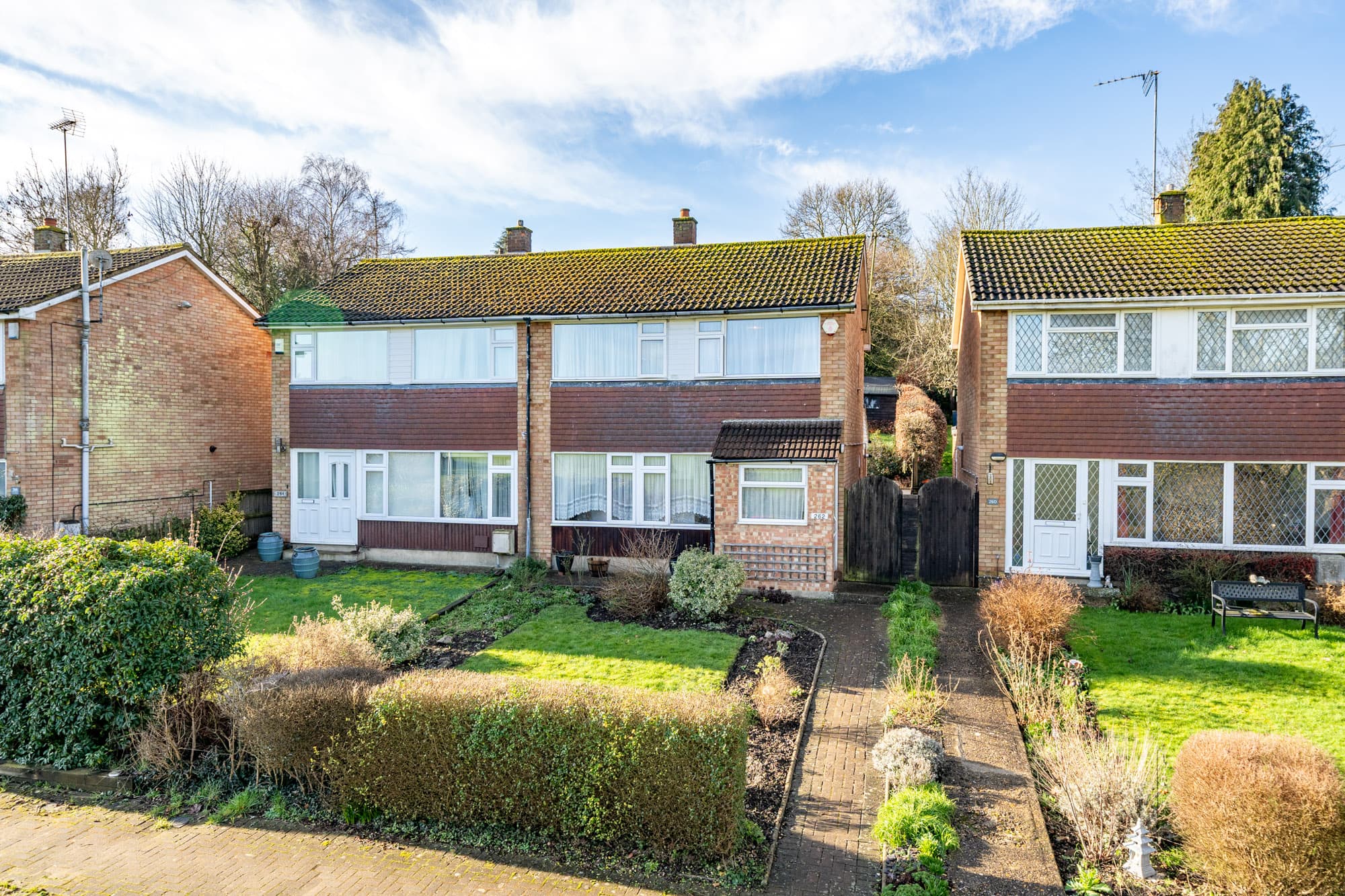 Mancroft Road, Aley Green, LU1