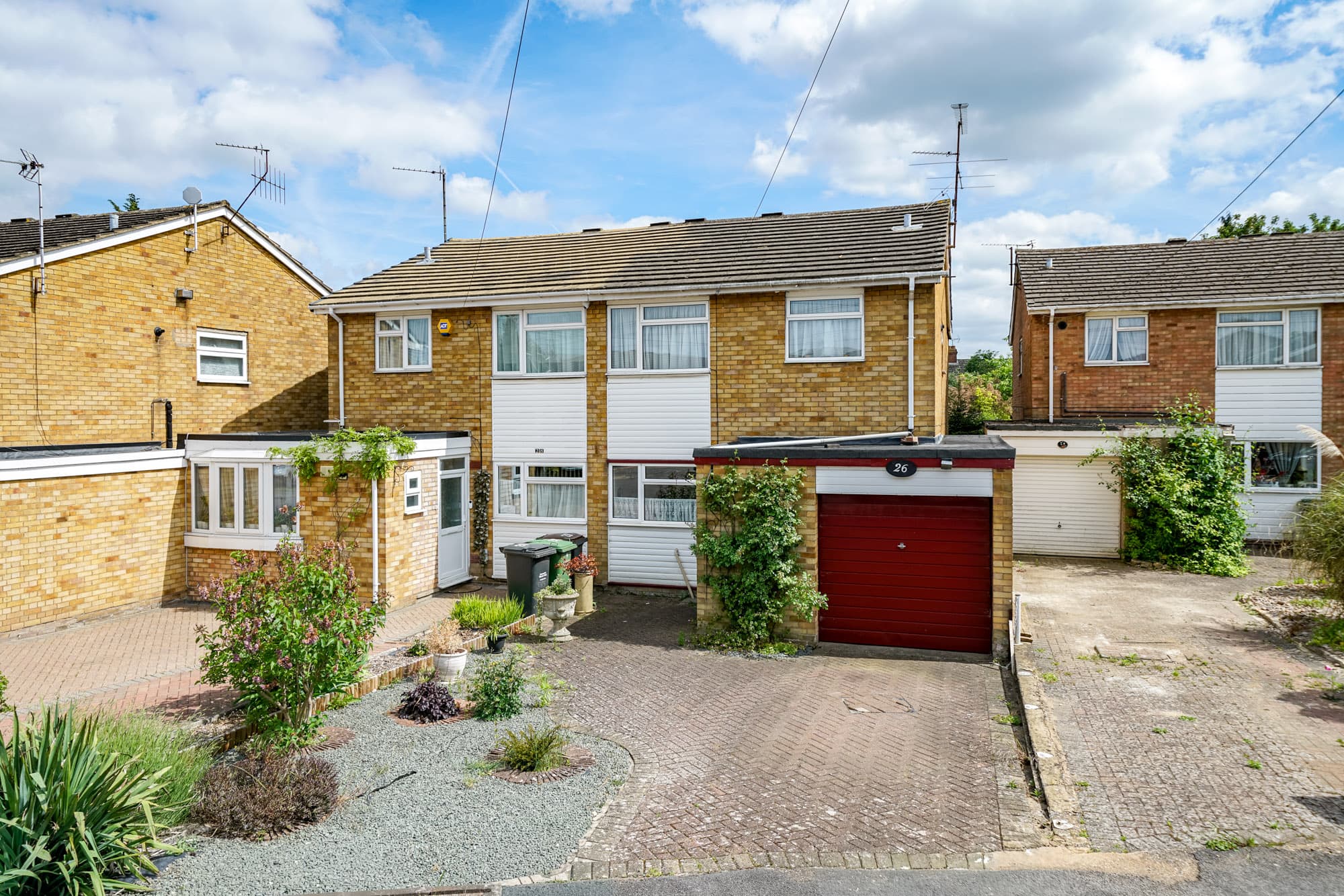Dawlish Road, Luton, LU4